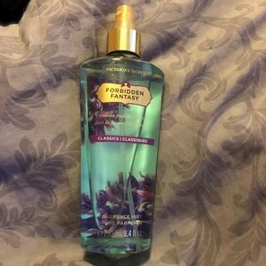 VS forbidden fantasy spray